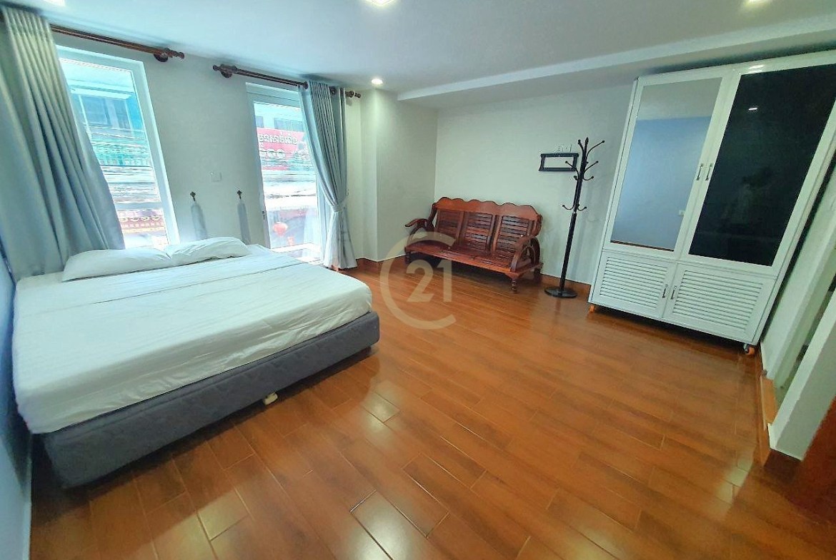 SPECIOUS FOUR BEDROOM FOR RENT