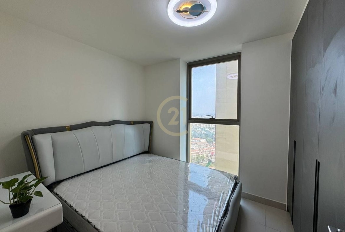 VINTAGE THREE BEDROOM FOR RENT
