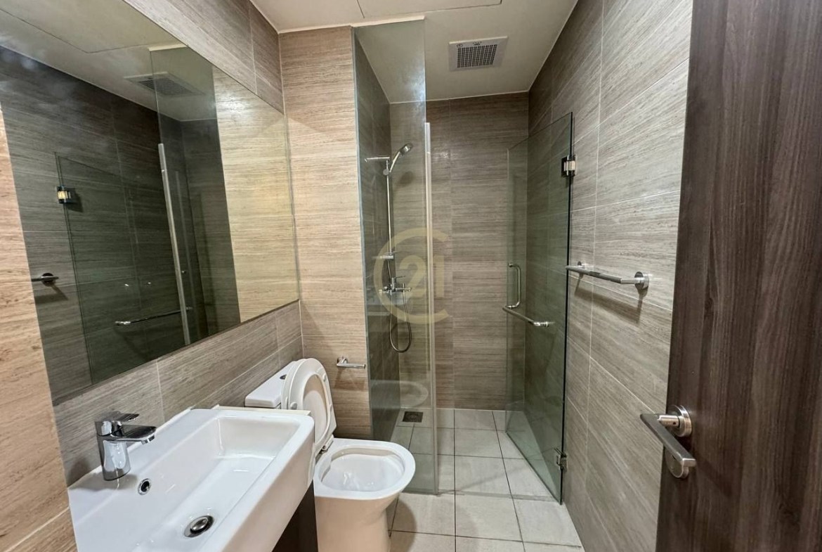 VINTAGE THREE BEDROOM FOR RENT