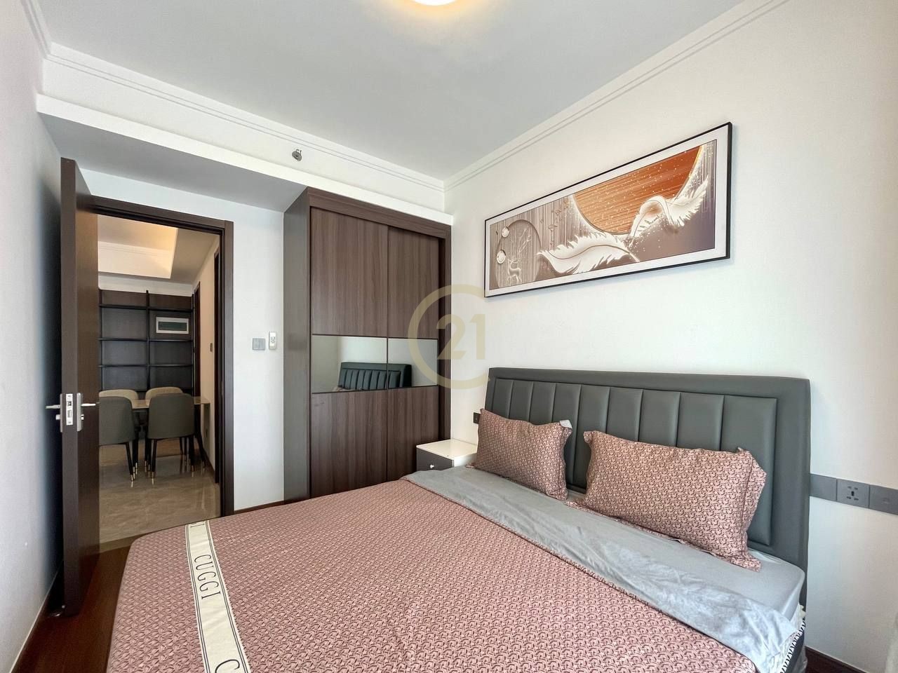 LUXURIOUS TWO BEDROOM FOR RENT
