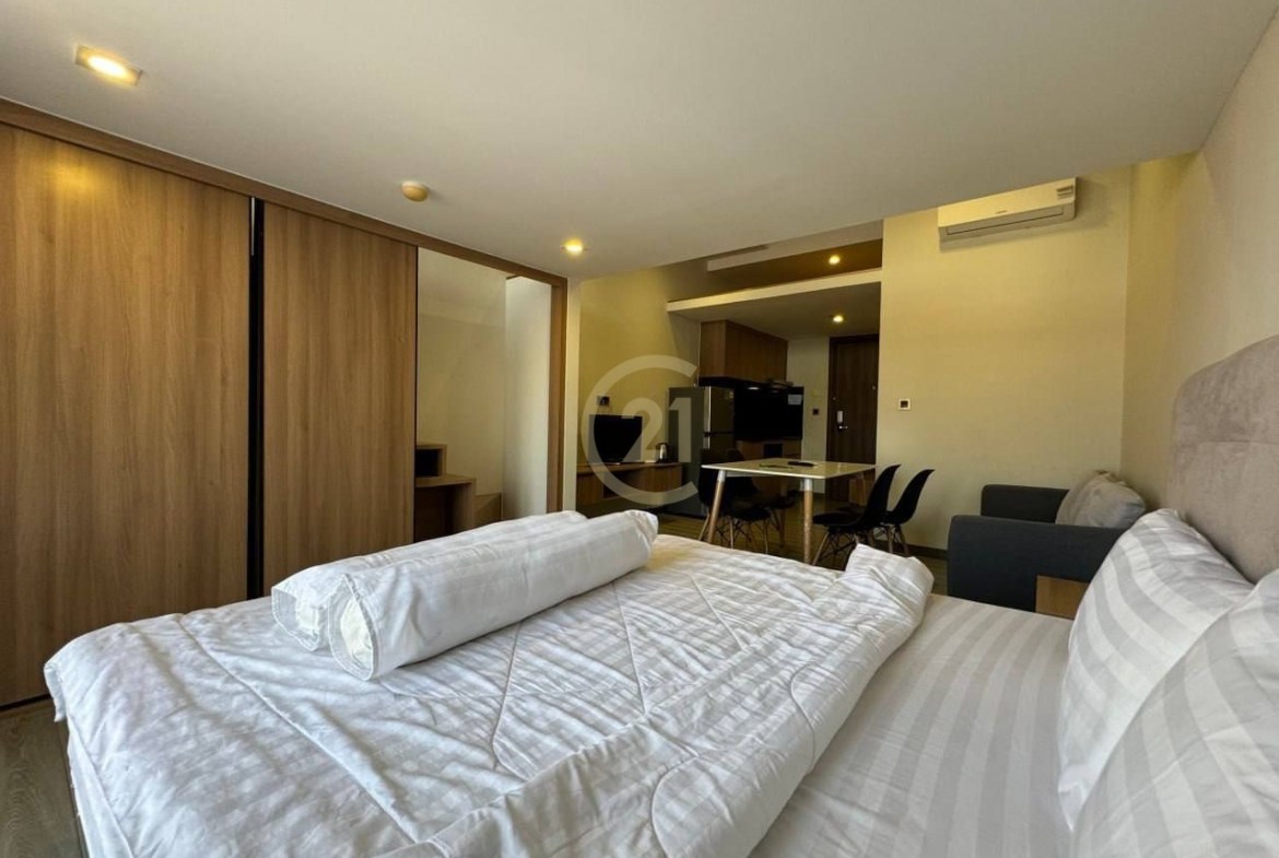 STYLISH STUDIO ROOM FOR RENT