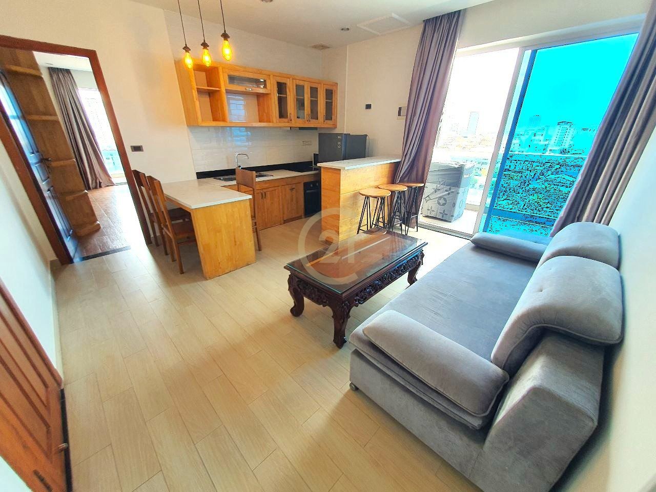 WESTERN THREE BEDROOM FOR RENT