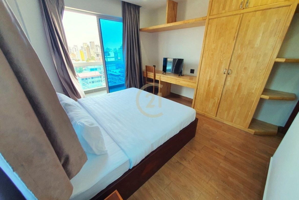 WESTERN THREE BEDROOM FOR RENT