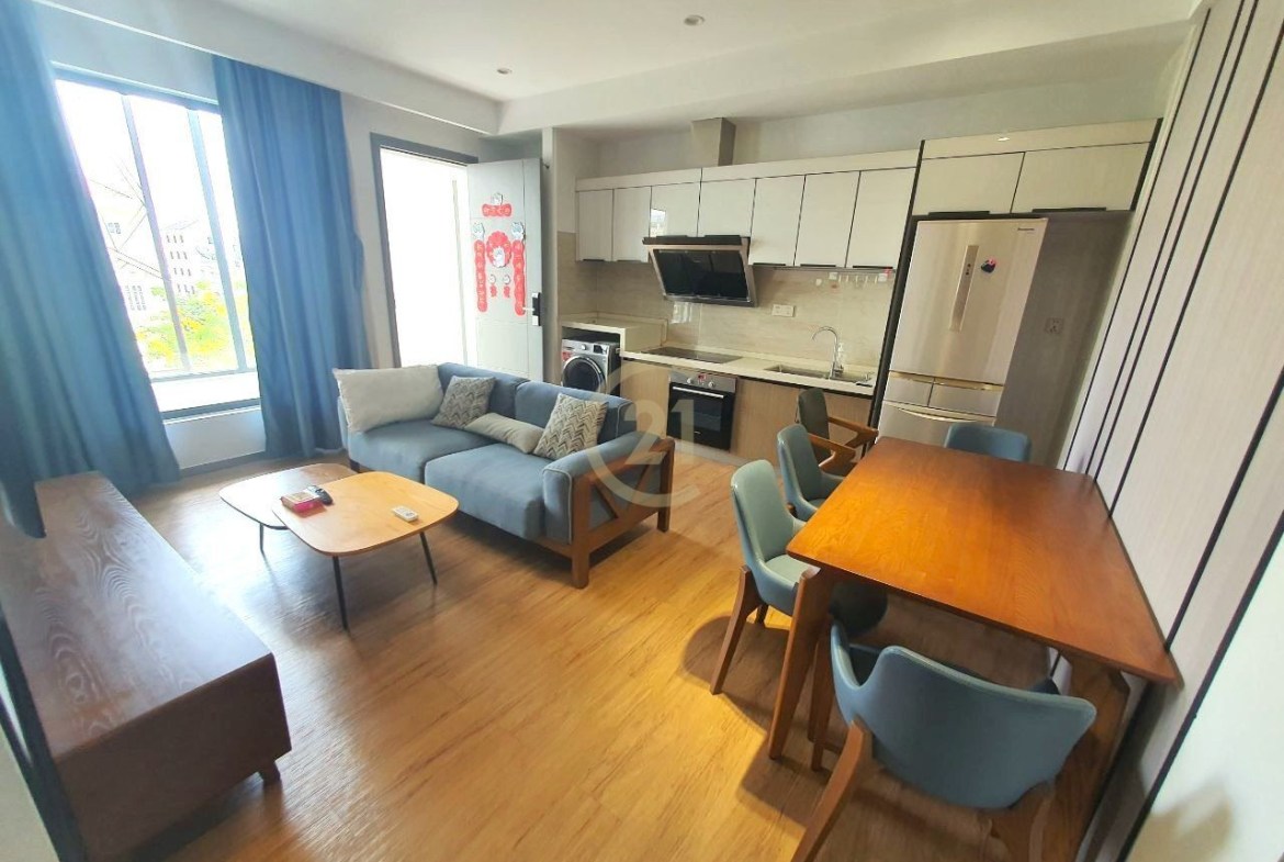 VINTAGE TWO BEDROOM FOR RENT
