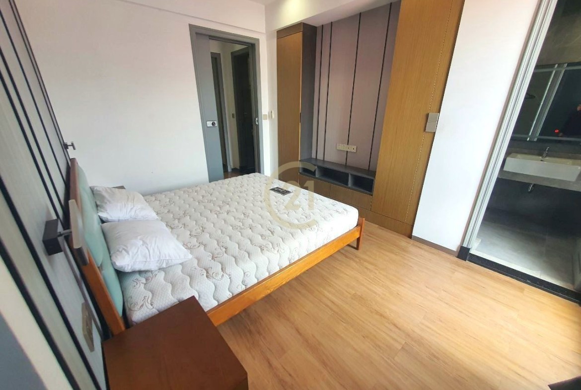 VINTAGE TWO BEDROOM FOR RENT