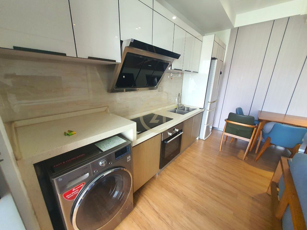 photo_2025-04-17_15-14-17 VINTAGE TWO BEDROOM FOR RENT