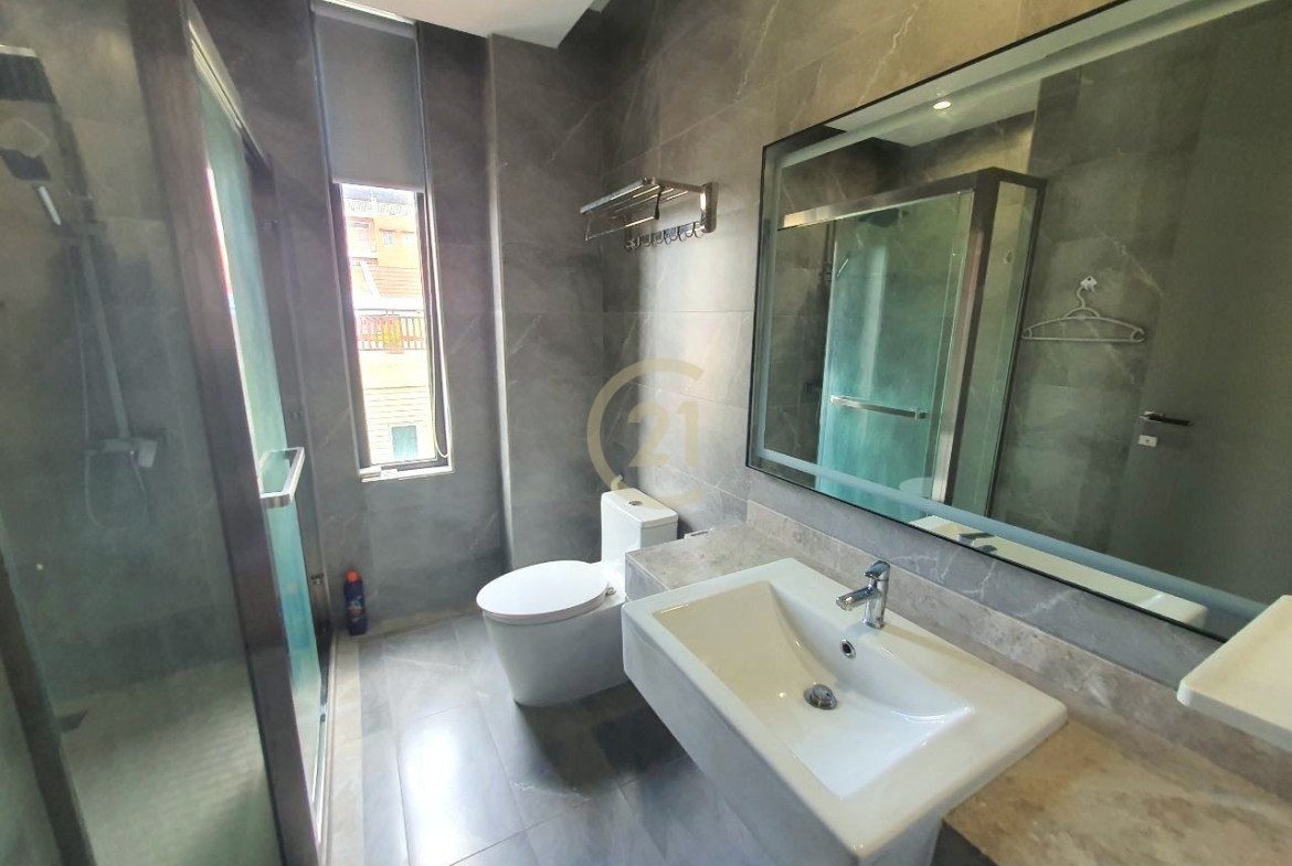 VINTAGE TWO BEDROOM FOR RENT