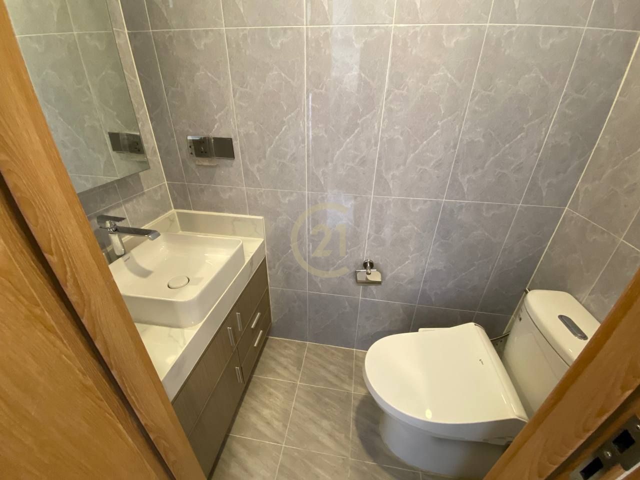 photo_2025-04-21_16-52-59