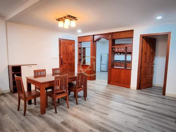 Western Two Bedroom for rent at BKK1