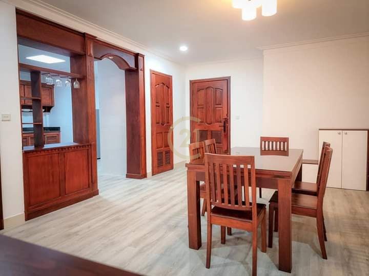 Western Two Bedroom for rent at BKK1
