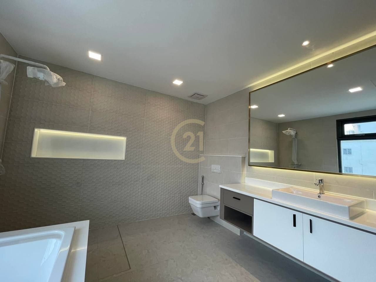 photo_2025-04-25_11-18-07