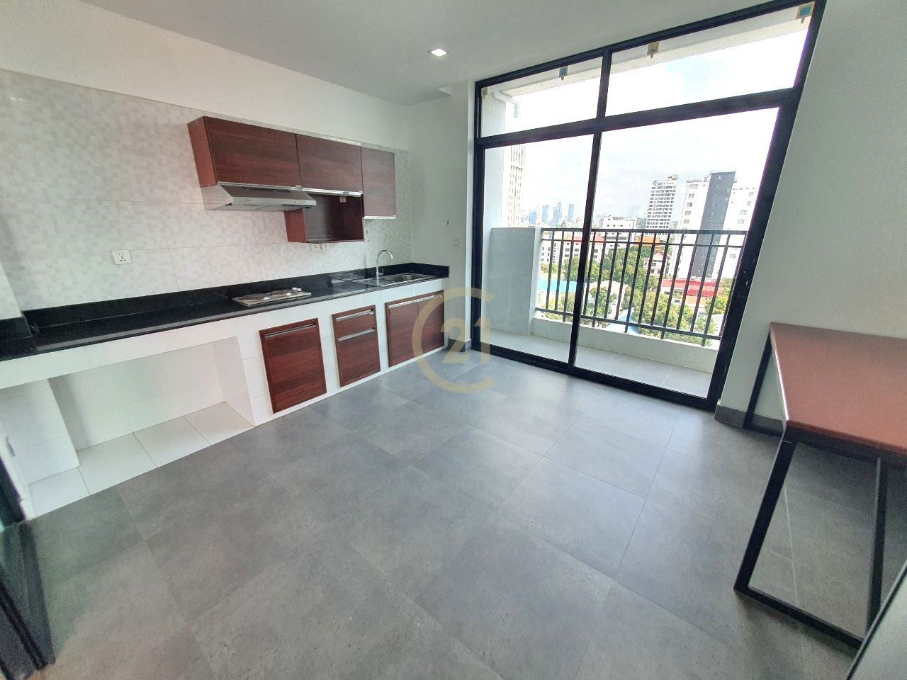 SPECIOUS THREE BEDROOM FOR RENT