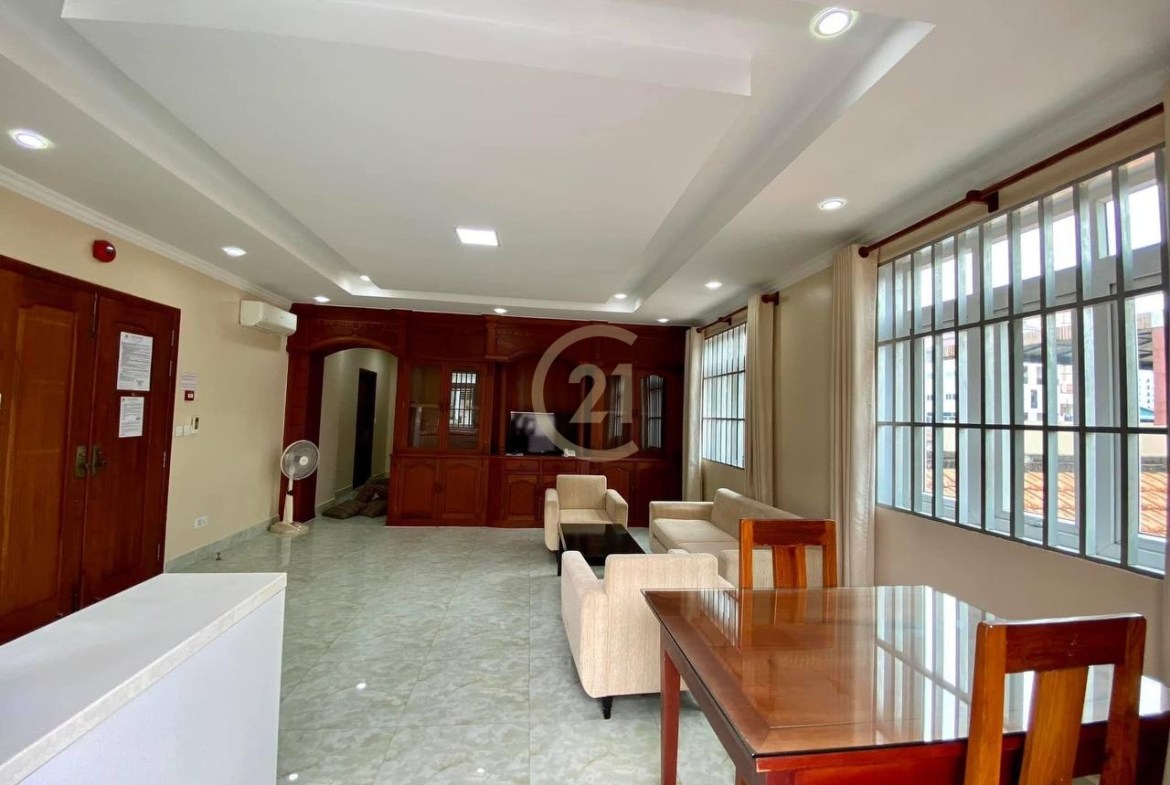 CLASSIC TWO BEDROOM FOR RENT