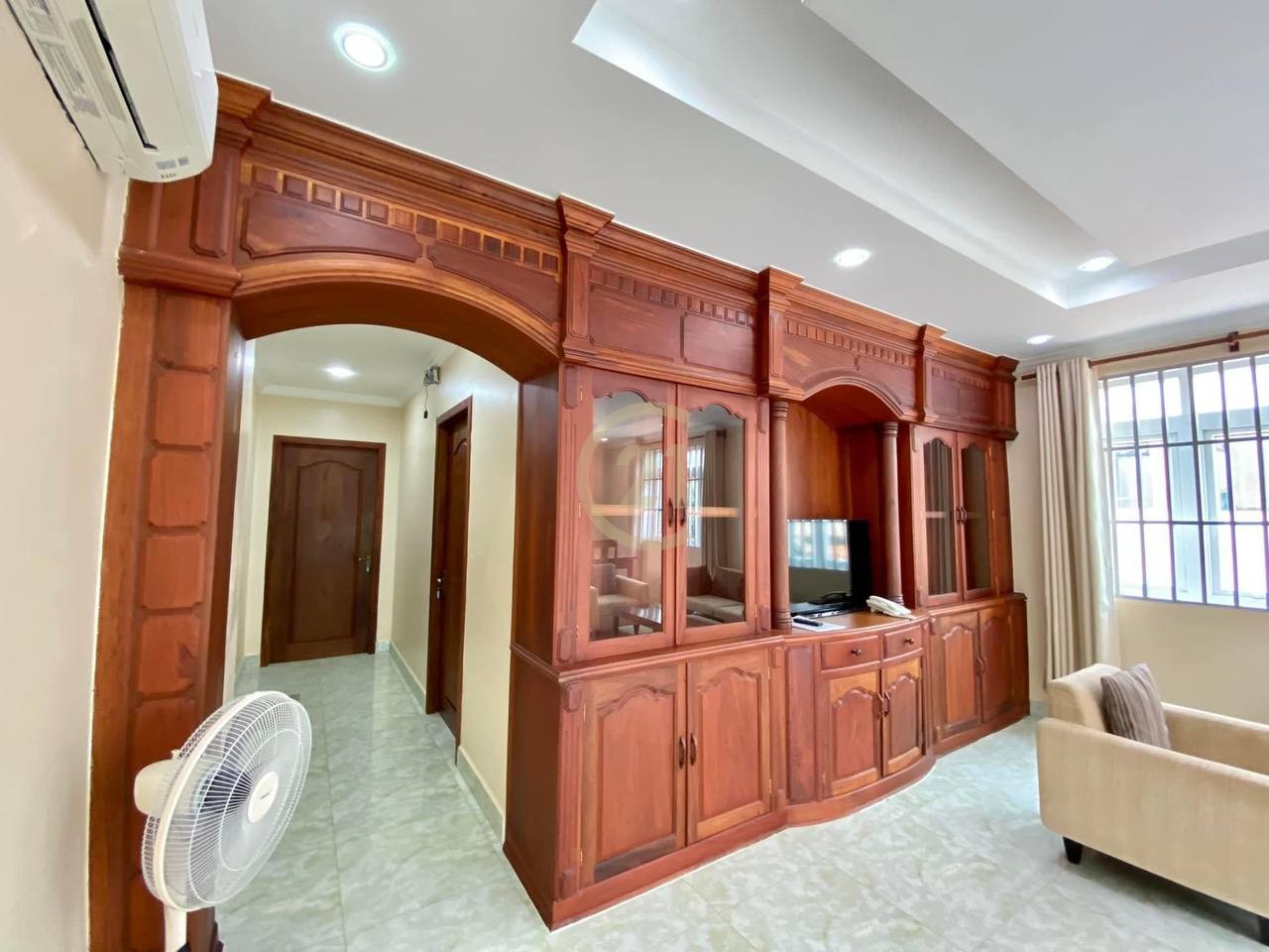 CLASSIC TWO BEDROOM FOR RENT