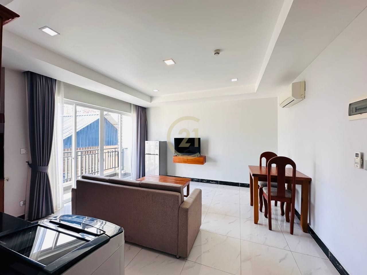 Spacious 1-Bedroom Apartment with 2 Balconies | Toul Tompoung (TTP)