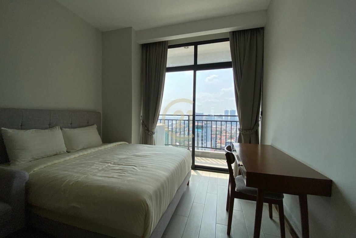 Modern Studio Condo for Rent in BKK1