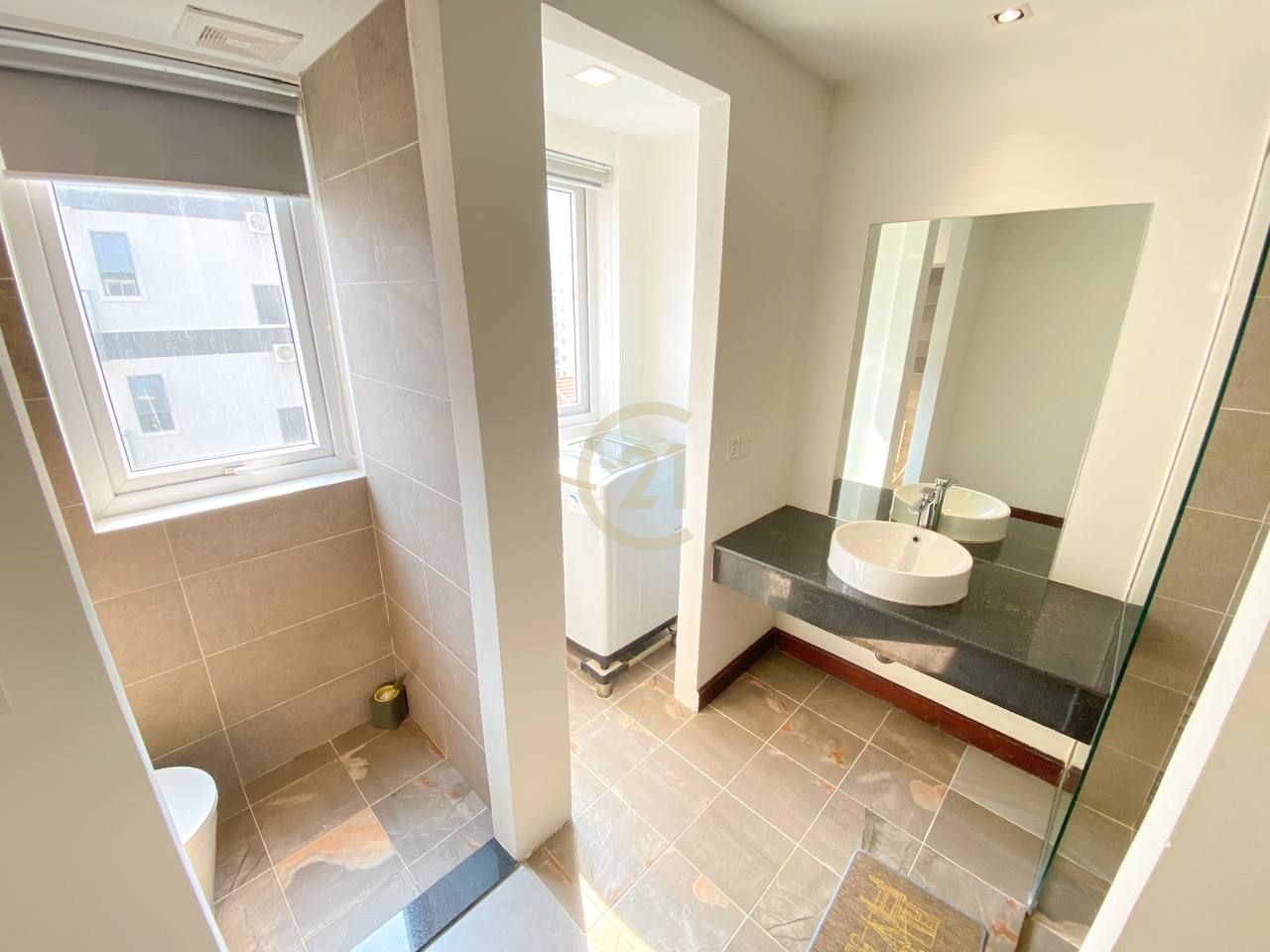 Stylish 2BR Duplex Apartment In Toul Tompung