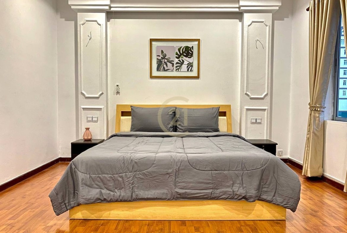 Beautiful 1-BR Serviced Apartment In BKK1