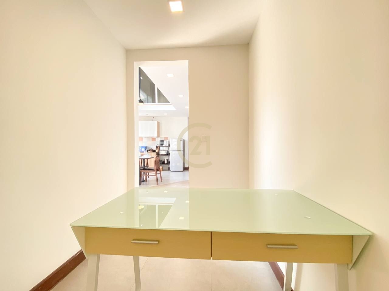 Stylish 2BR Duplex Apartment In Toul Tompung