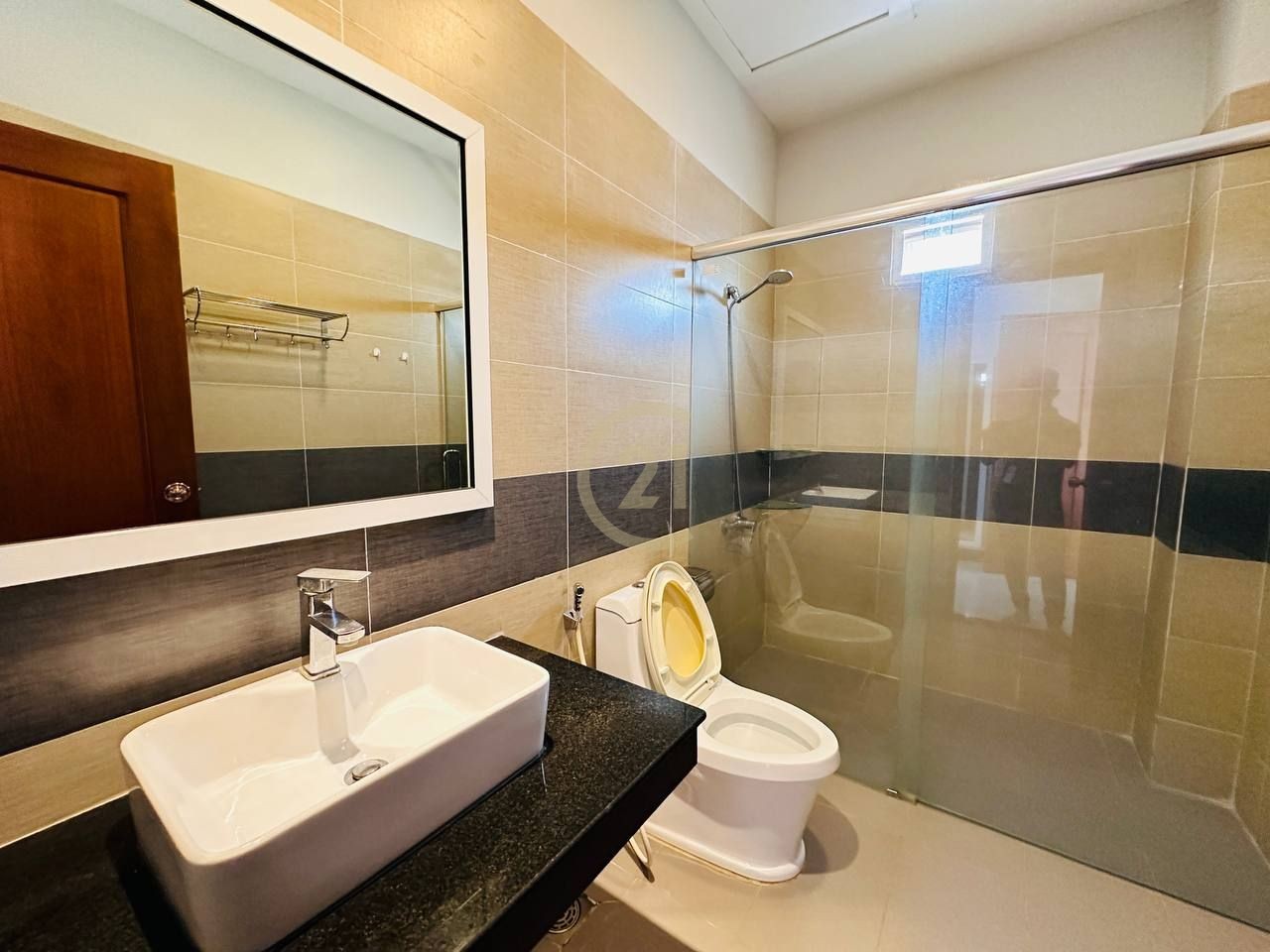 Spacious 1-Bedroom Apartment with 2 Balconies | Toul Tompoung (TTP)