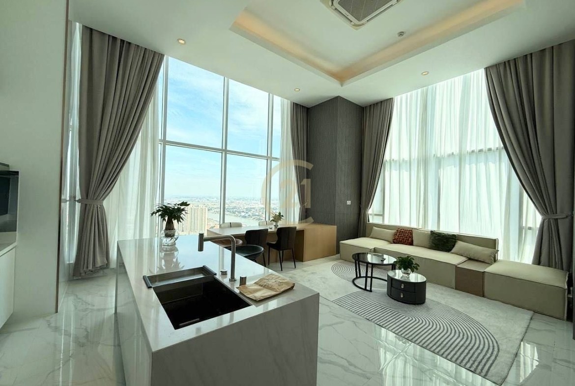 Luxury Penthouse 3 Bedroom For Rent At BKK1