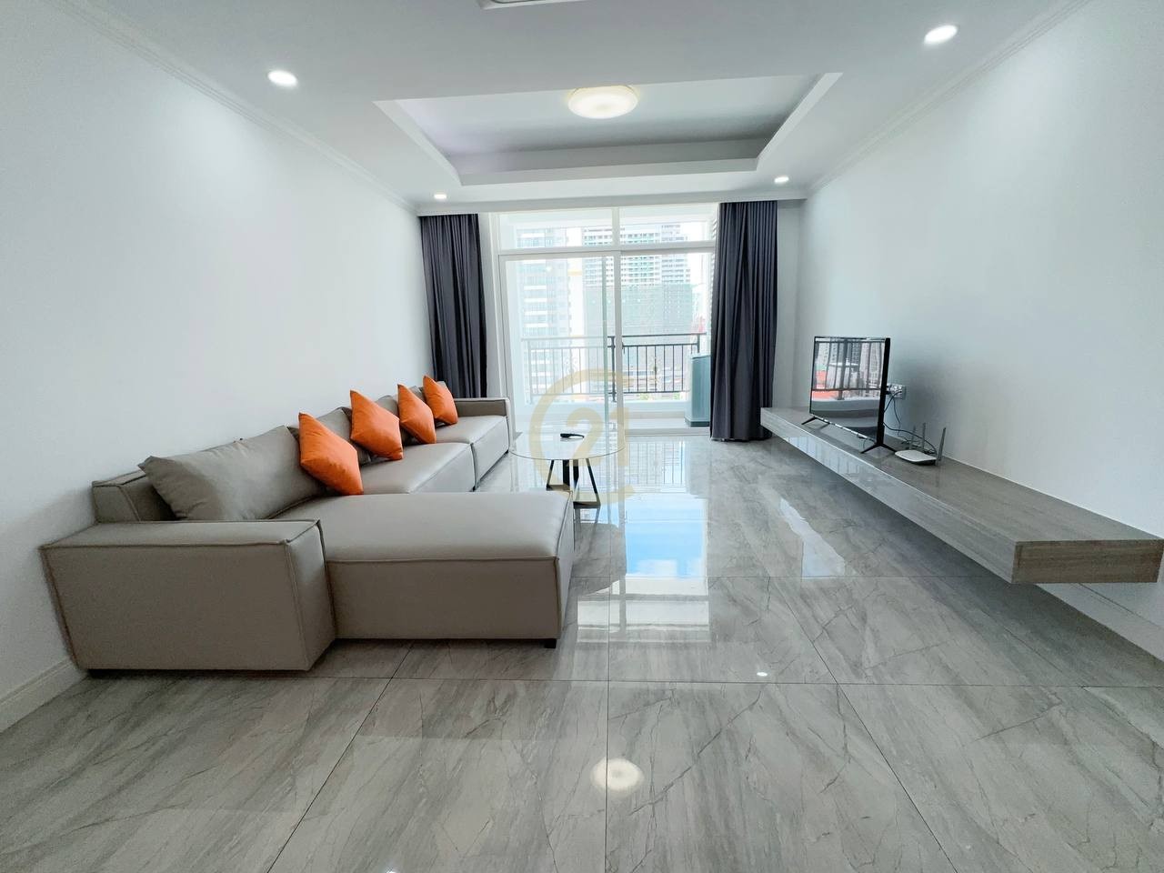 Spacious 3-BR Apartment with Full Facilities for Rent in BKK1