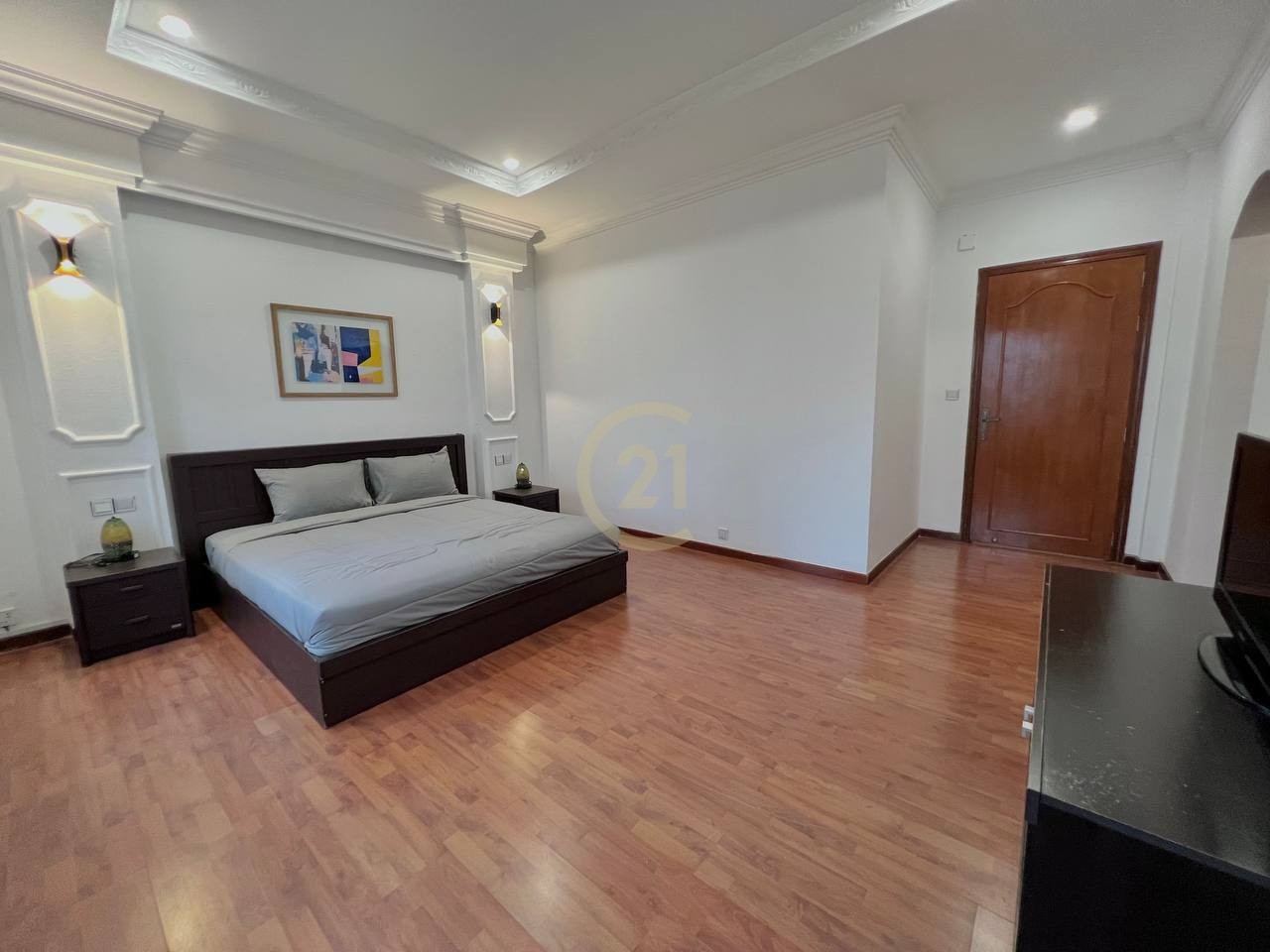 Fully Furnished 2-BR Serviced Apartment In BKK1