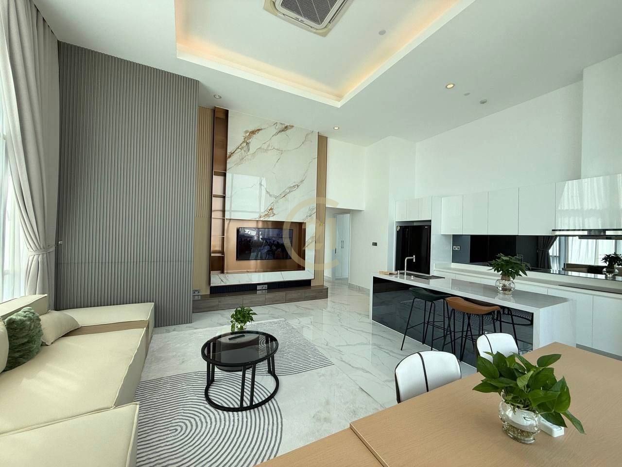 Luxury Penthouse 3 Bedroom For Rent At BKK1