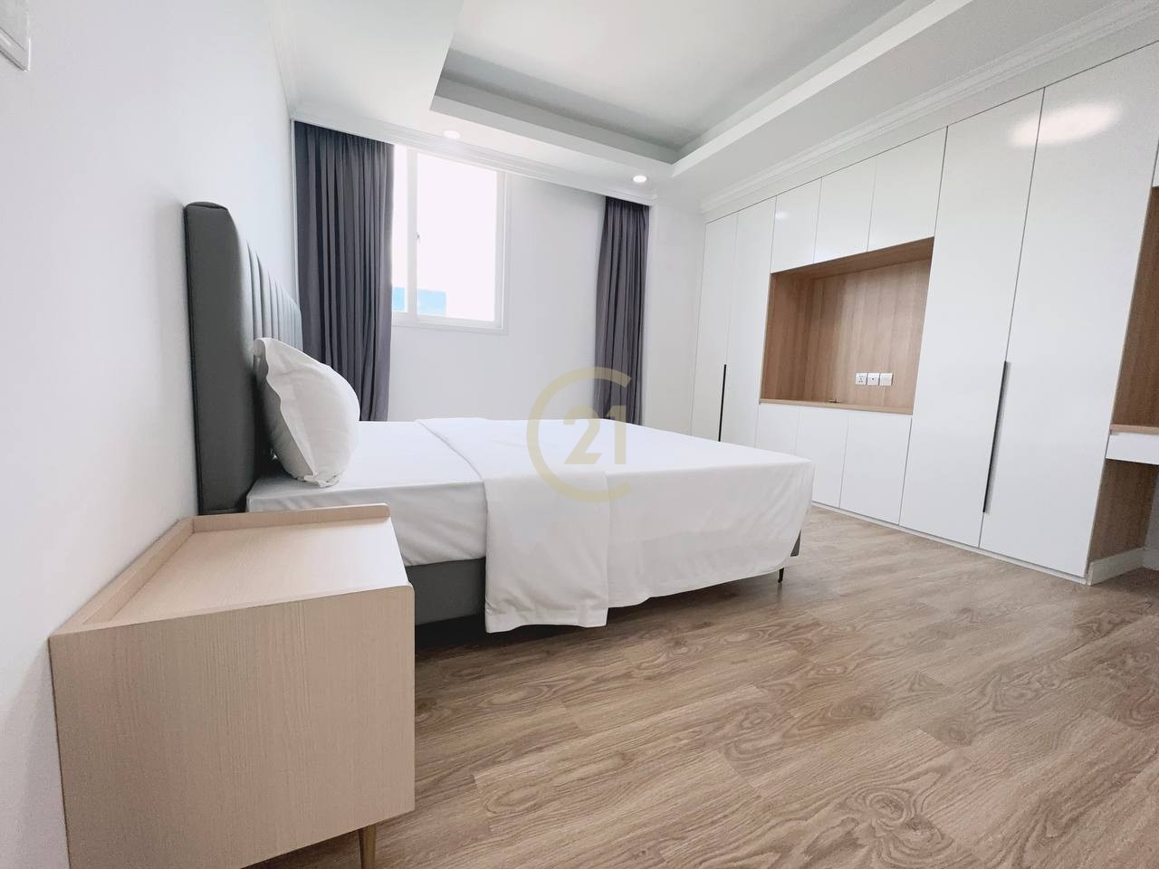 Spacious 3-BR Apartment with Full Facilities for Rent in BKK1