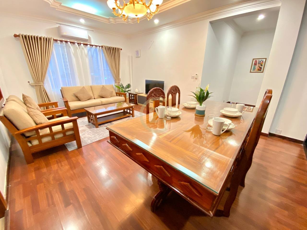 Beautiful 1-BR Serviced Apartment In BKK1
