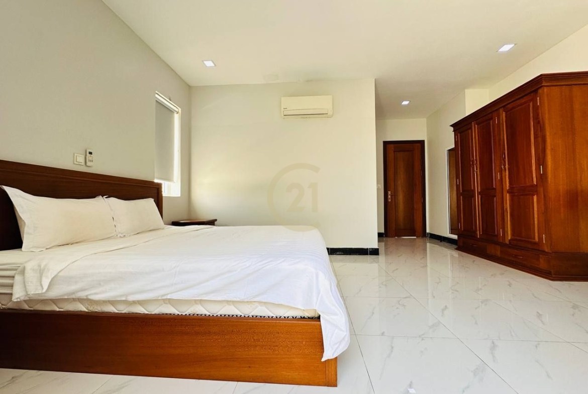 Spacious 1-Bedroom Apartment with 2 Balconies | Toul Tompoung (TTP)