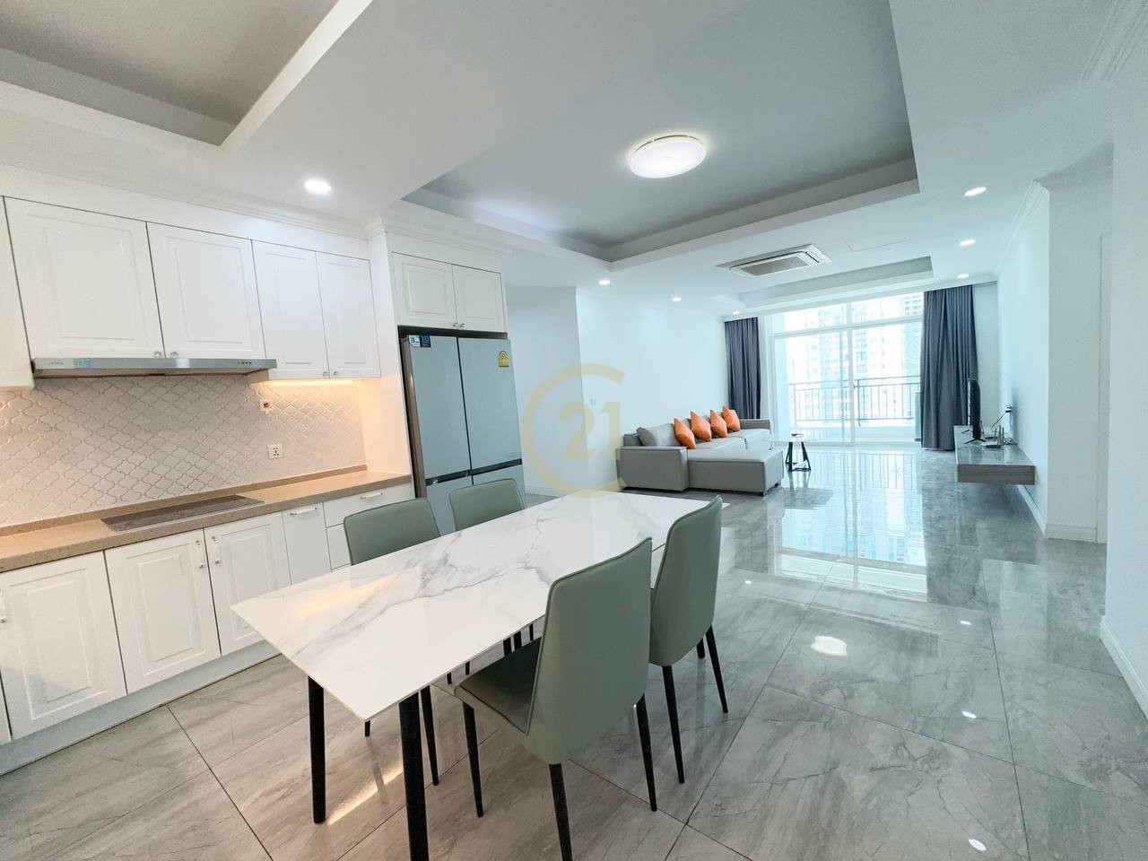 Spacious 3-BR Apartment with Full Facilities for Rent in BKK1