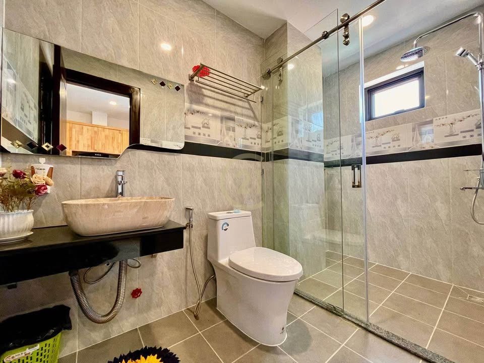 MODERN TWO BEDROOM FOR RENT