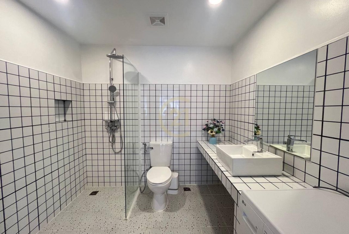 COZY TWO BEDROOM FOR RENT