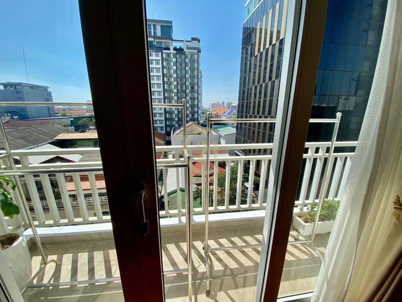 MODERN ONE BEDROOM FOR RENT
