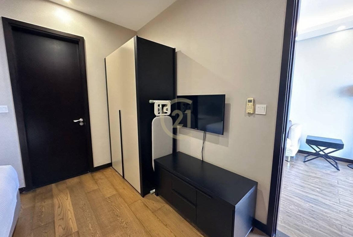 WESTERN ONE BEDROOM FOR RENT