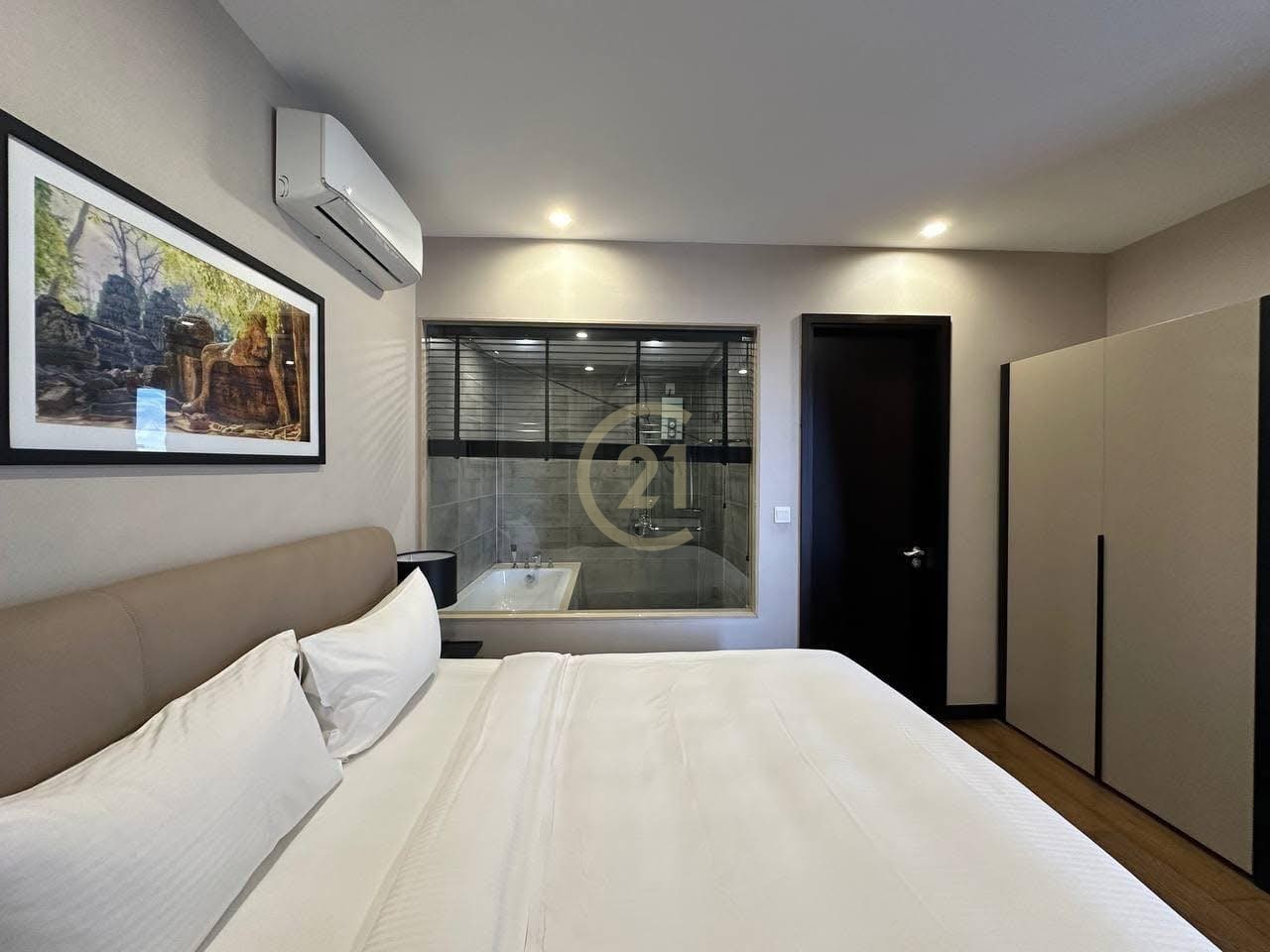 WESTERN ONE BEDROOM FOR RENT