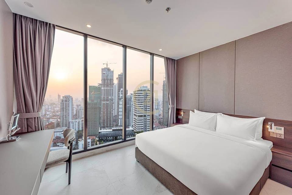 LUXURIOUS THREE BEDROOM FOR RENT