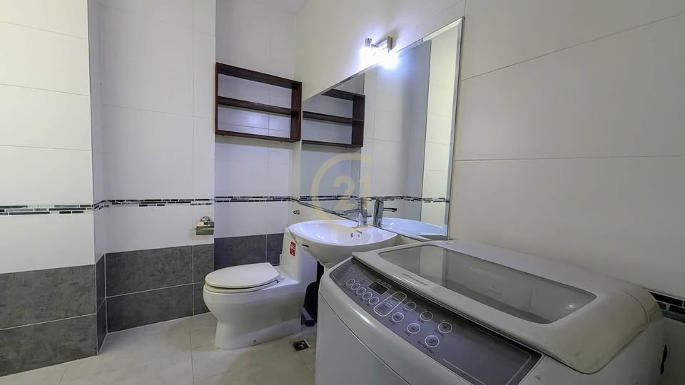 PRECIOUS TWO BEDROOM FOR RENT