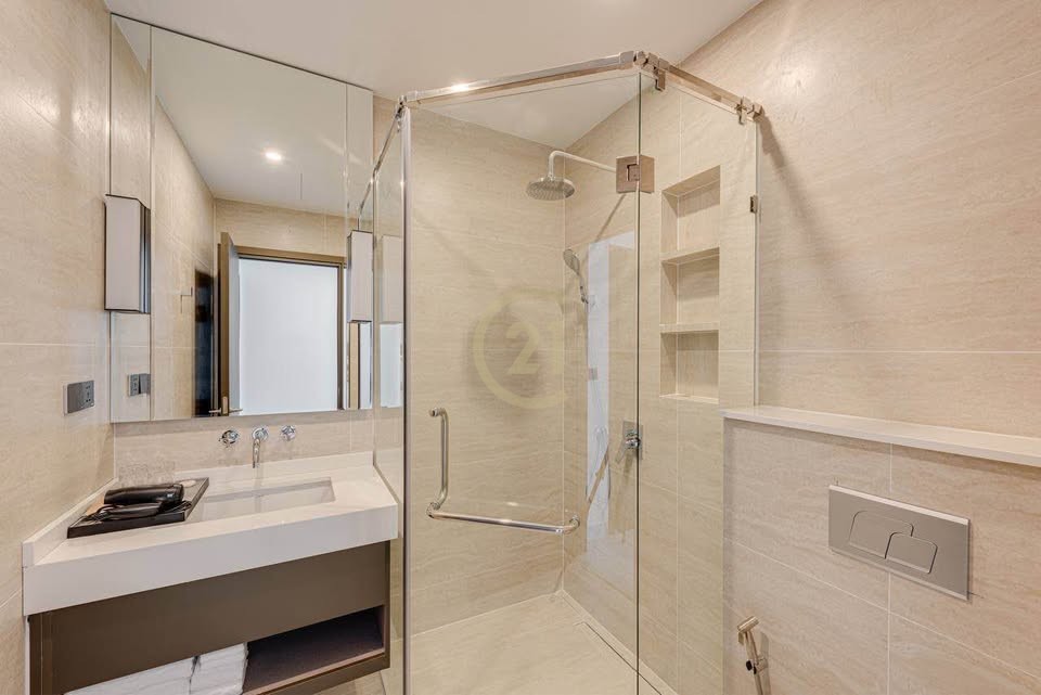 LUXURIOUS THREE BEDROOM FOR RENT