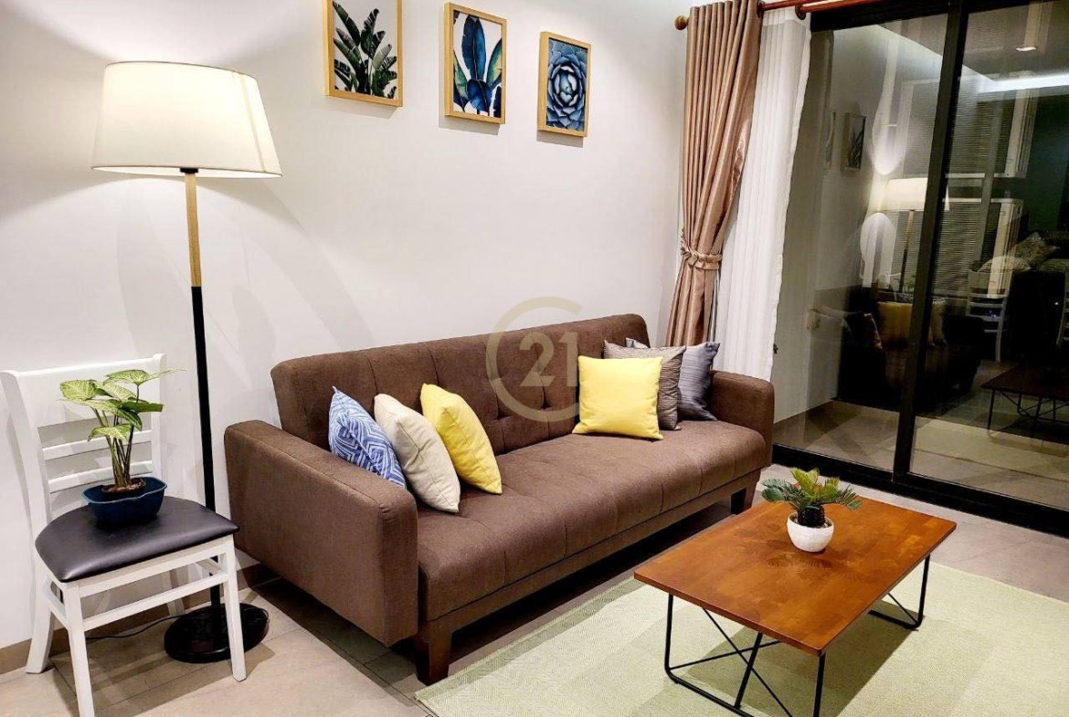 VINTAGE TWO BEDROOM FOR RENT