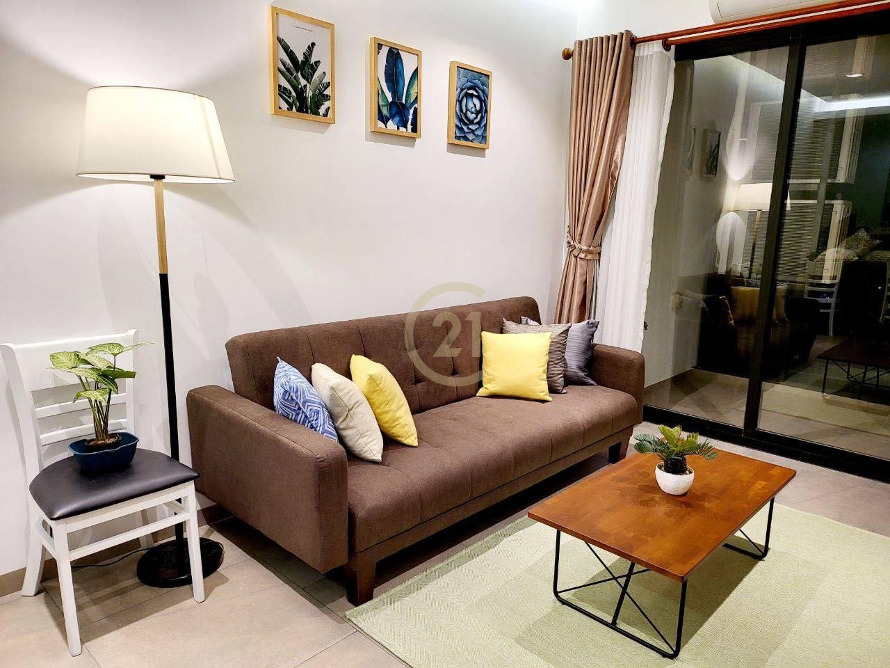 VINTAGE TWO BEDROOM FOR RENT