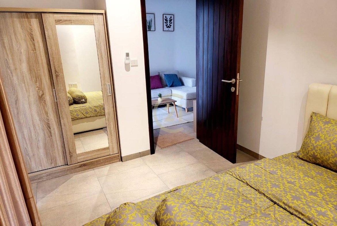 VINTAGE TWO BEDROOM FOR RENT
