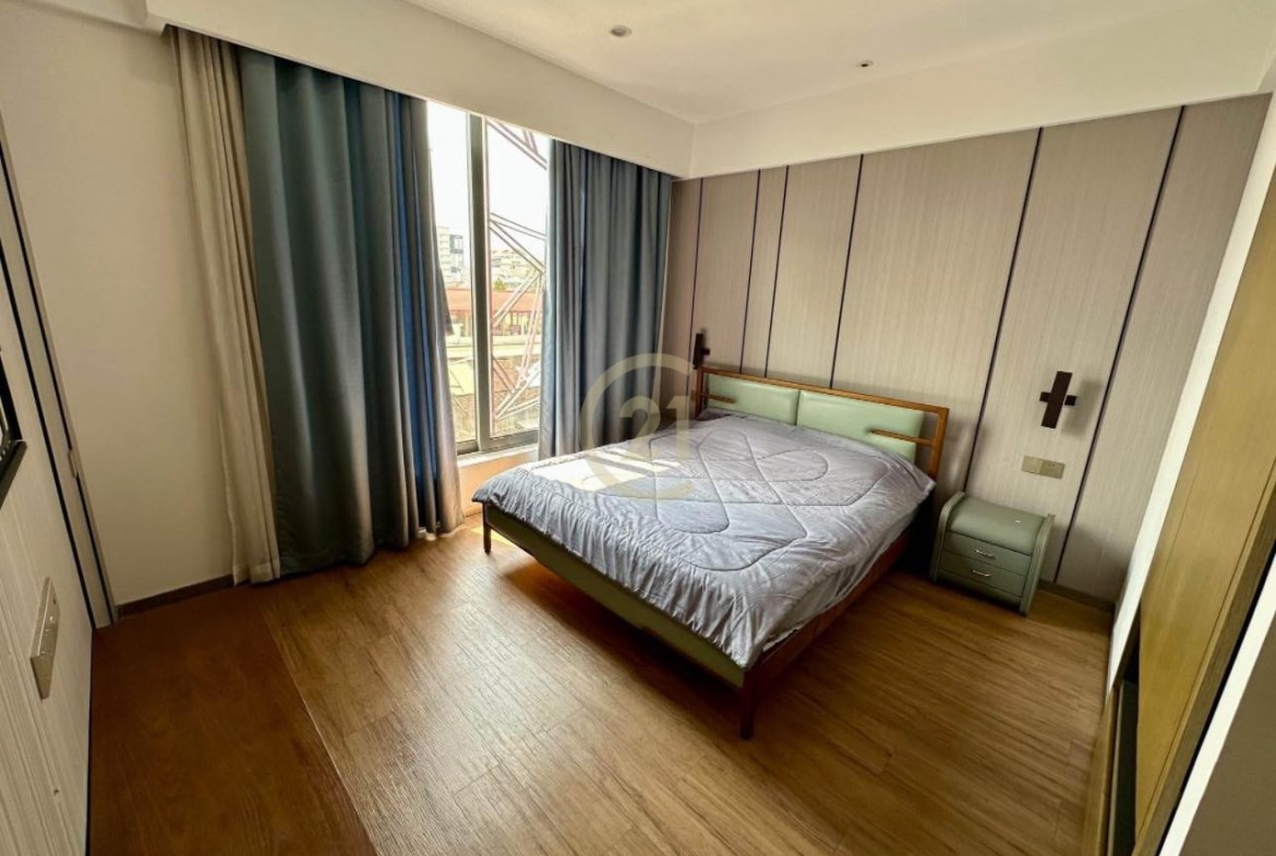 VINTAGE TWO BEDROOM FOR RENT