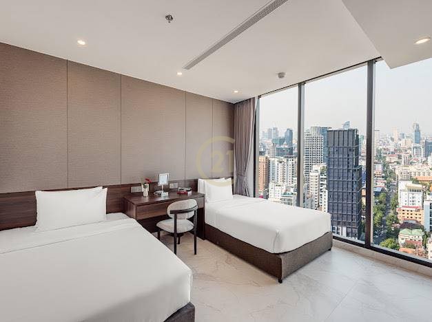 ELEGANT THREE BEDROOM FOR RENT