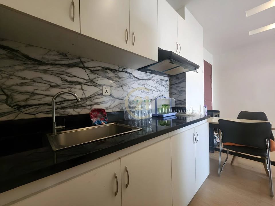 CLASSIC TWO BEDROOM FOR RENT