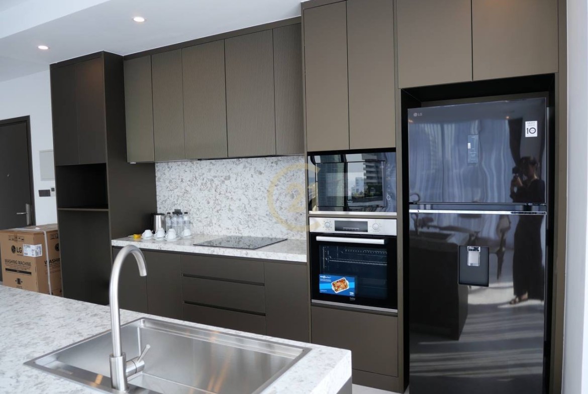 ELEGANT THREE BEDROOM FOR RENT