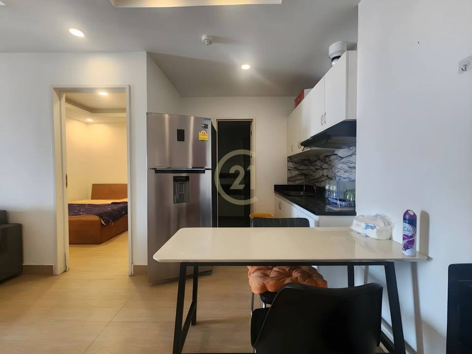 CLASSIC TWO BEDROOM FOR RENT