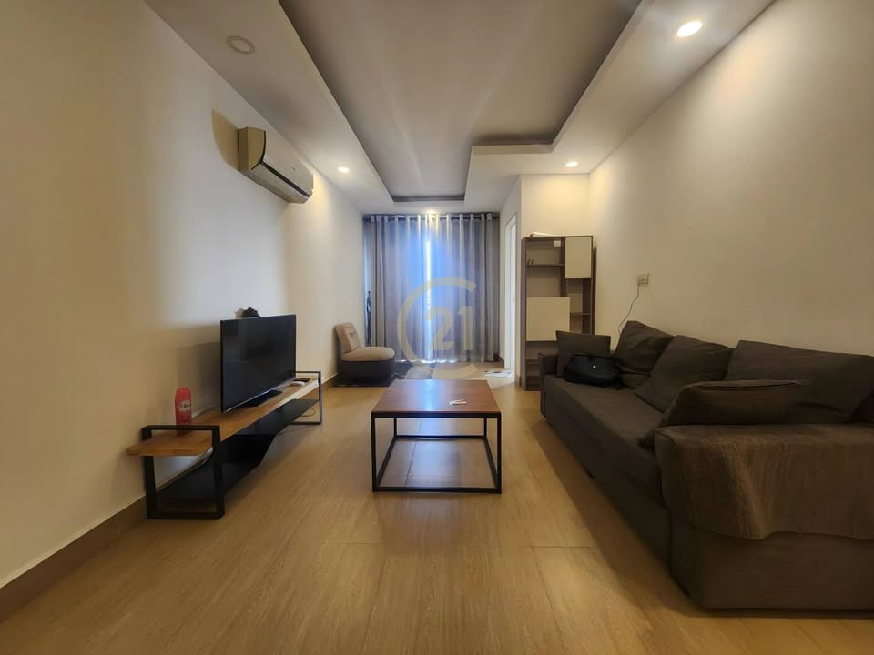CLASSIC TWO BEDROOM FOR RENT