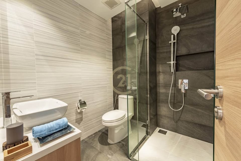 ELEGANT ONE BEDROOM FOR RENT